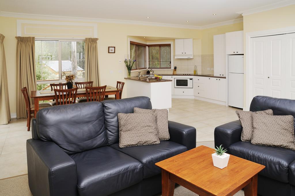 Waverley House Cottages Lakes Entrance Zewnętrze zdjęcie